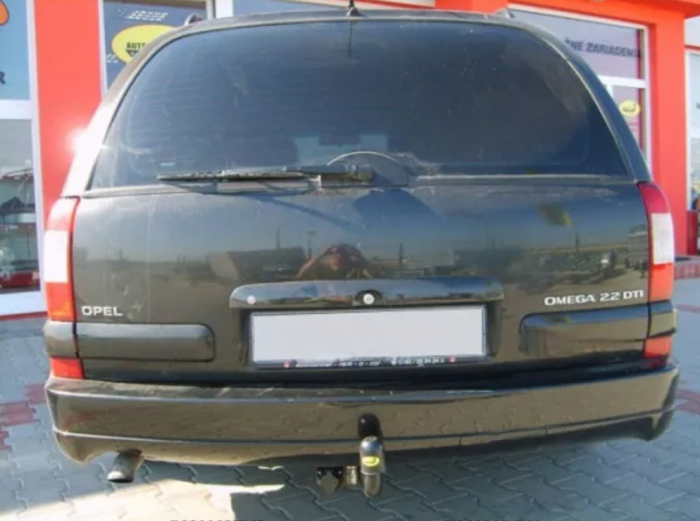 Carlig remorcare Opel Omega combi fabricat intre 1994 - 2003 marca Autohak [3]