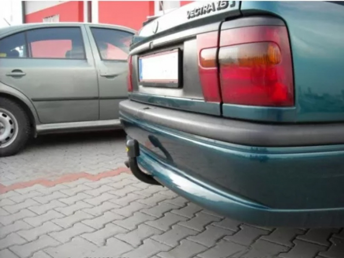 Carlig remorcare Opel Vectra A 5 usi fabricat intre 1988 - 1995 marca Autohak [3]