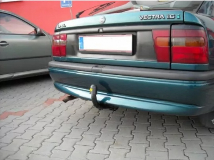 Carlig remorcare Opel Vectra A 5 usi fabricat intre 1988 - 1995 marca Autohak [2]