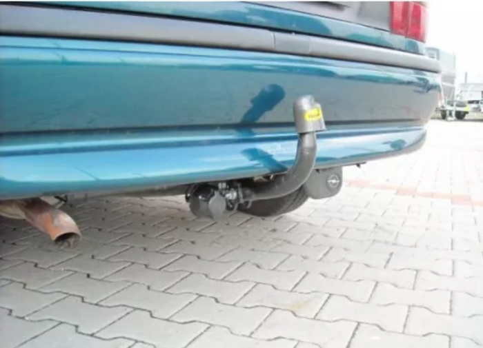 Carlig remorcare Opel Vectra A 5 usi fabricat intre 1988 - 1995 marca Autohak [6]