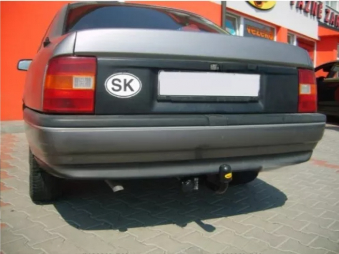 Carlig remorcare Opel Vectra A sedan (4 usi) fabricat intre 1988 - 1995 marca Autohak [2]