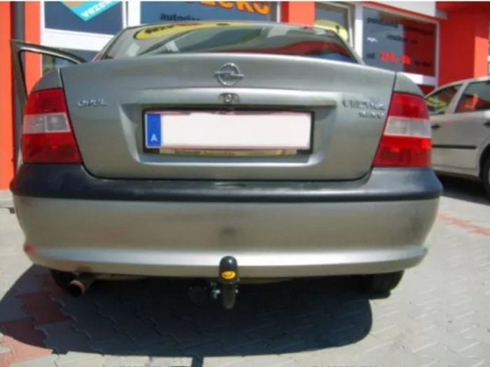 Carlig remorcare Opel Vectra B 4 usi fabricat intre 1995 - 2002 marca Autohak [3]