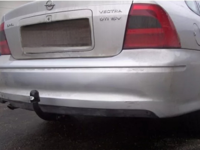 Carlig remorcare Opel Vectra B 4 usi fabricat intre 1995 - 2002 marca Autohak [8]