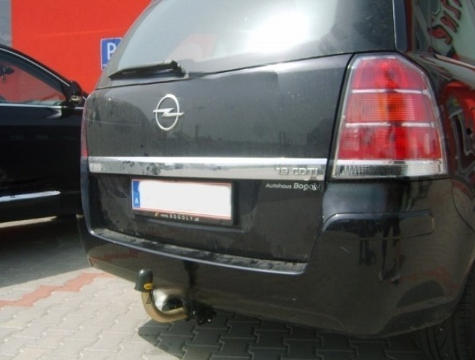 Carlig remorcare Opel Zafira B 2005 - 2012 demontabil automat cu maneta marca Autohak [2]