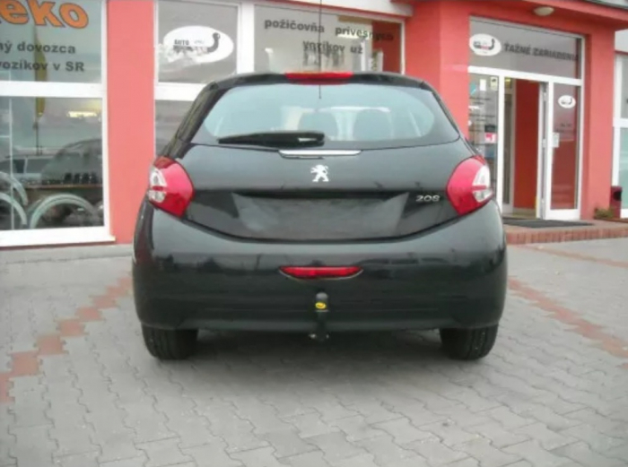 Carlig remorcare Peugeot 206 hatchback dupa 2003 marca Autohak [5]
