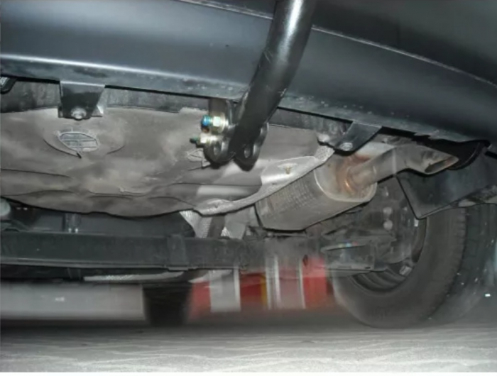 Carlig remorcare Peugeot 206 hatchback dupa 2003 marca Autohak [6]