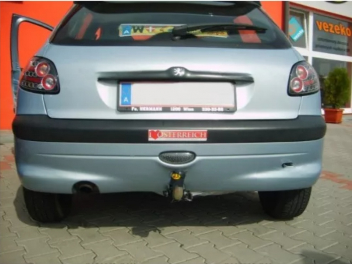 Carlig remorcare Peugeot 206 htb 1998 - 2003 demontabil automat cu maneta [3]