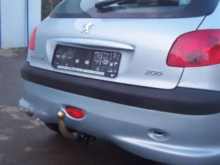 Carlig remorcare Peugeot 206 htb dupa 2003 demontabil automat cu maneta [4]