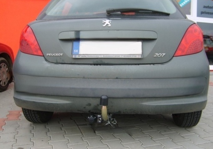 Carlig remorcare Peugeot 207 htb dupa 2006 demontabil automat cu maneta marca Autohak [6]