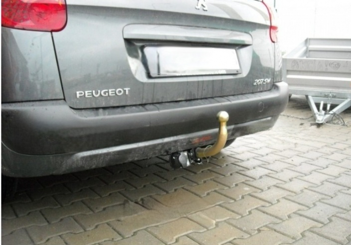 Carlig remorcare Peugeot 207 SW dupa 2006 demontabil automat cu maneta marca Autohak [7]