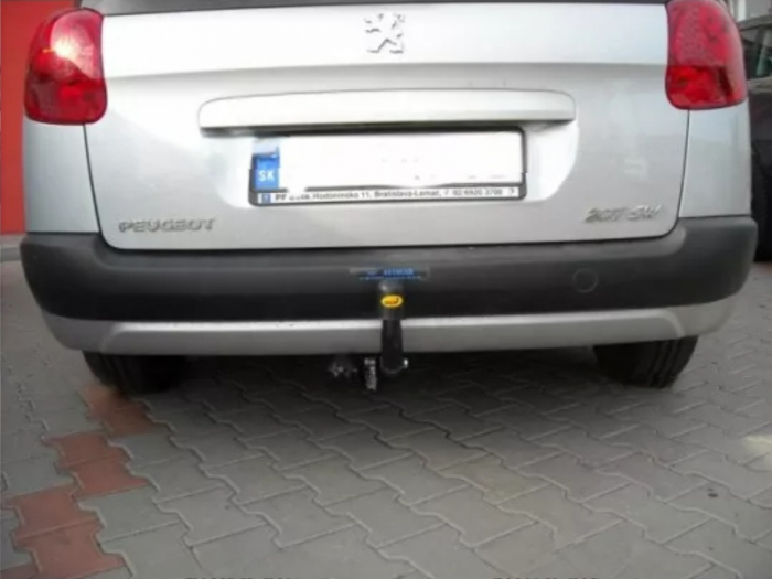 Carlig remorcare Peugeot 207 SW dupa 2007 marca Autohak [4]
