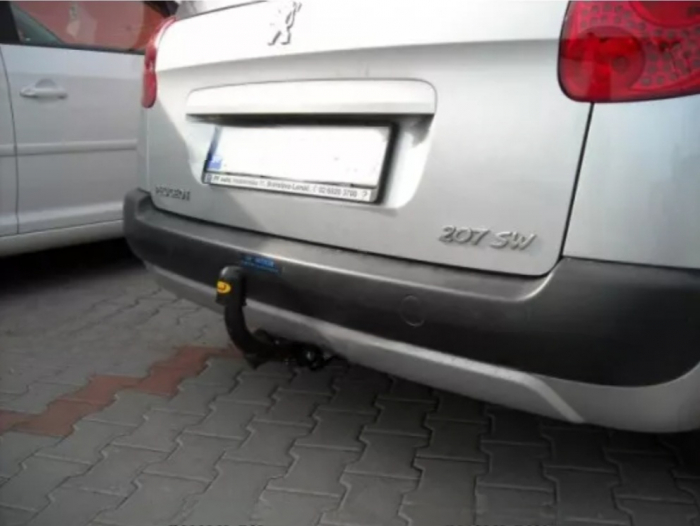 Carlig remorcare Peugeot 207 SW dupa 2007 marca Autohak [2]