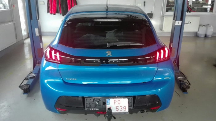Carlig remorcare Peugeot 208 fabricat dupa 07/2019 demontabil automat cu maneta marca Autohak [2]