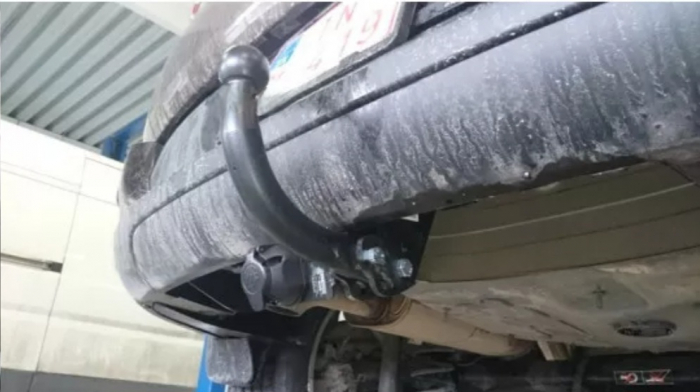 Carlig remorcare Peugeot 3008 dupa 2009 marca Autohak [5]