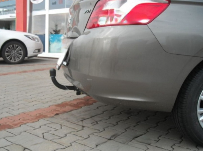 Carlig remorcare Peugeot 301 dupa 2013 demontabil automat cu maneta marca Autohak [5]