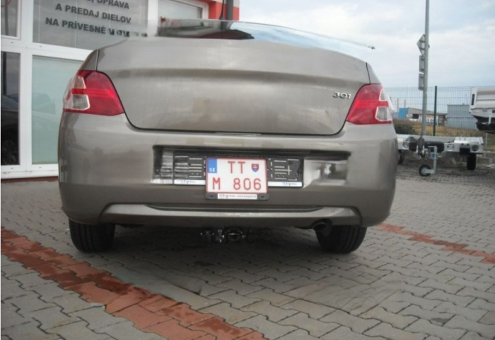 Carlig remorcare Peugeot 301 dupa 2013 demontabil automat cu maneta marca Autohak [3]