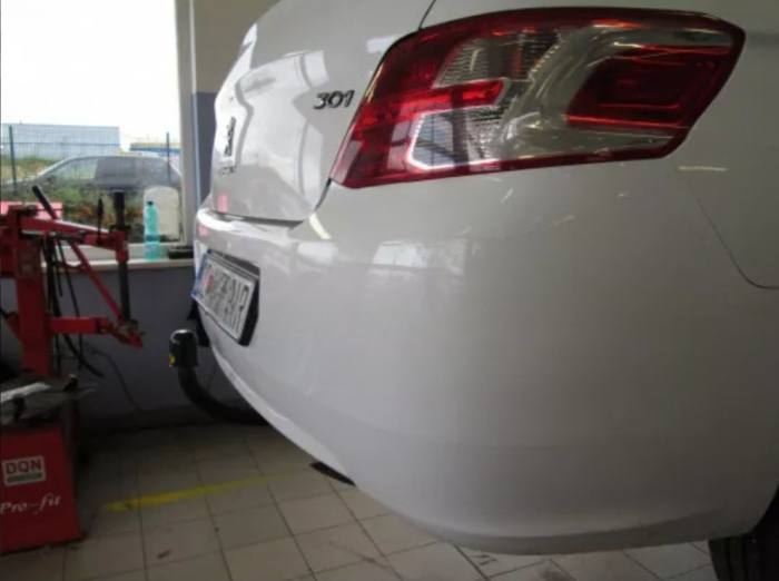 Carlig remorcare Peugeot 301 fabricat dupa 2013 marca Autohak [5]