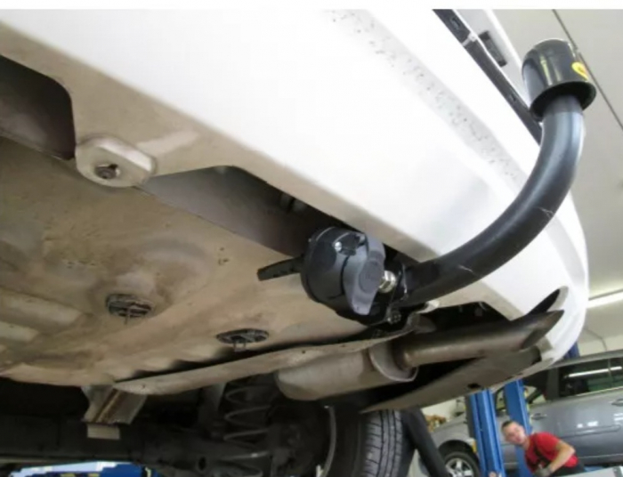 Carlig remorcare Peugeot 301 fabricat dupa 2013 marca Autohak [3]