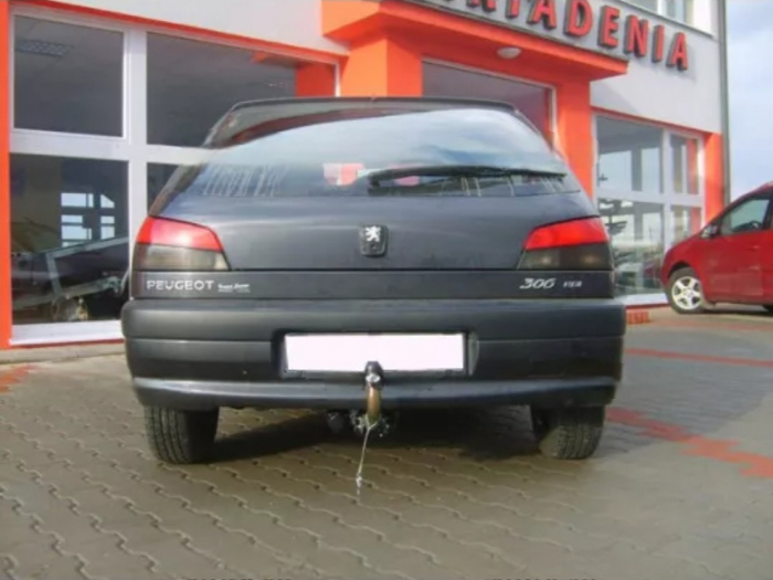 Carlig remorcare Peugeot 306 htb 1993 - 2002 demontabil automat cu maneta [2]
