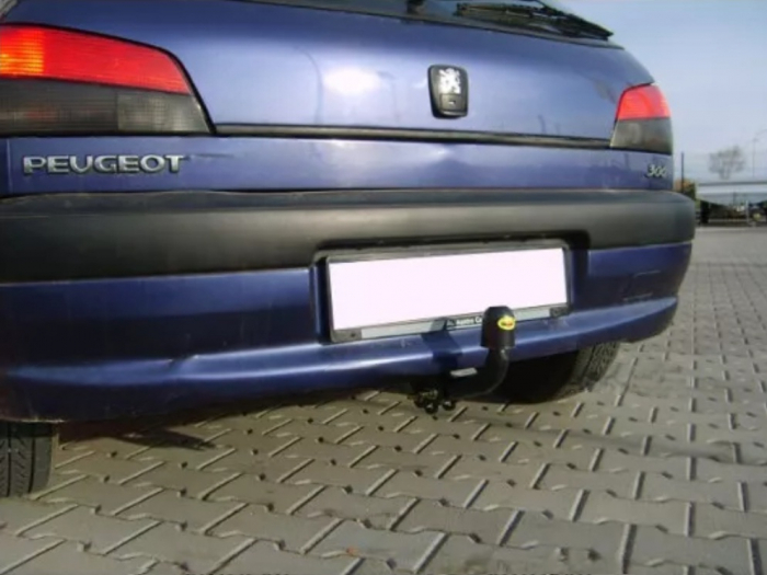 Carlig remorcare Peugeot 306 htb 1993-2002 marca Autohak [6]