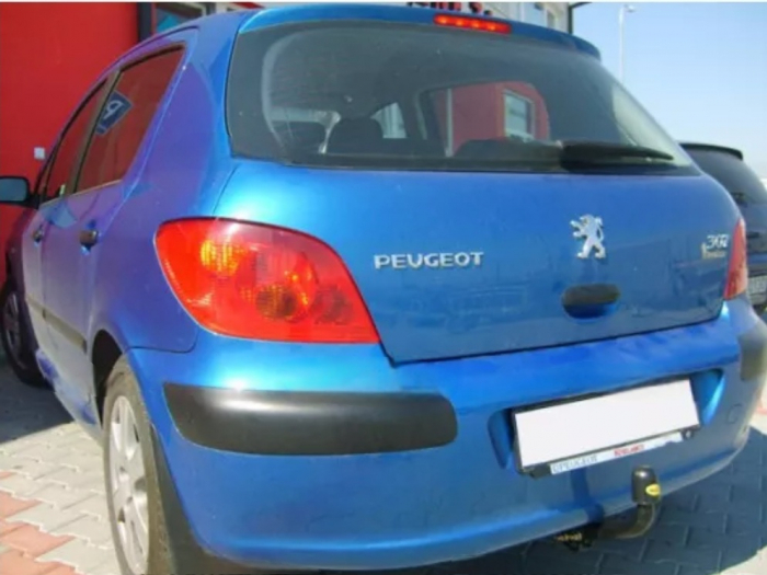 Carlig remorcare Peugeot 307 htb dupa 2001 marca Autohak [3]