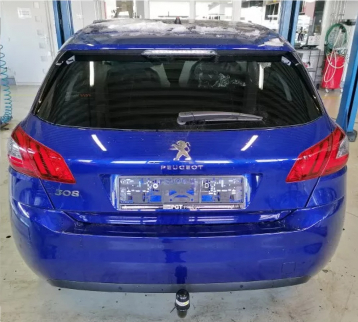 Carlig remorcare Peugeot 308 htb 2013 - 2021 demontabil automat vertical marca Autohak [5]