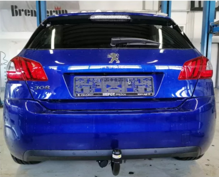 Carlig remorcare Peugeot 308 htb 2013 - 2021 demontabil automat vertical marca Autohak [4]