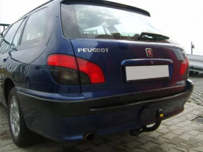 Carlig remorcare Peugeot 406 combi 1995-2004 marca Autohak [8]