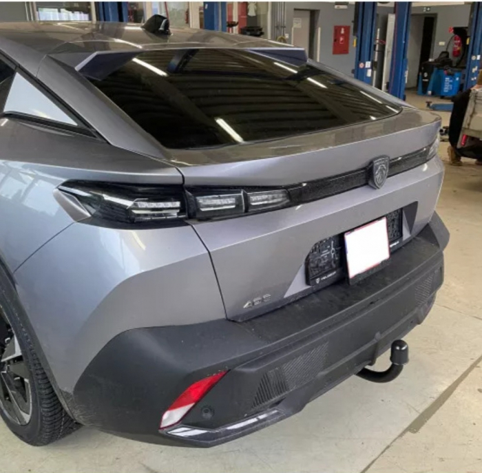 Carlig remorcare Peugeot 408 5 usi 2023 - prezent demontabil automat cu maneta [6]