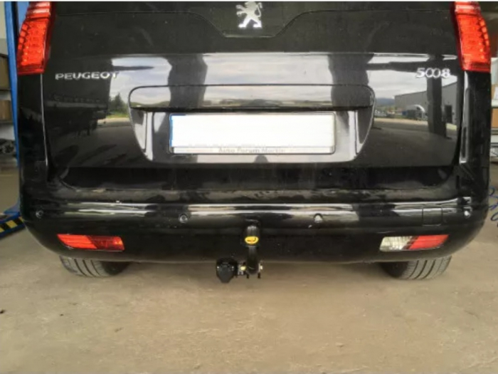 Carlig remorcare Peugeot 5008 dupa 2009 marca Autohak [3]