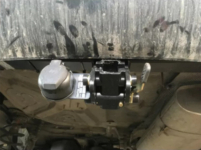 Carlig remorcare Peugeot 5008 suv 2009 - 2017 demontabil automat cu maneta [5]