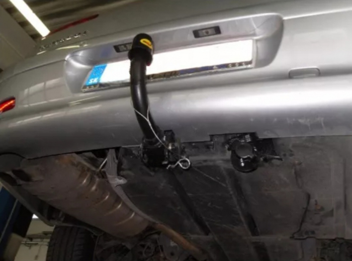 Carlig remorcare Peugeot 607 berlina 2000 - 2010 demontabil automat cu maneta [10]