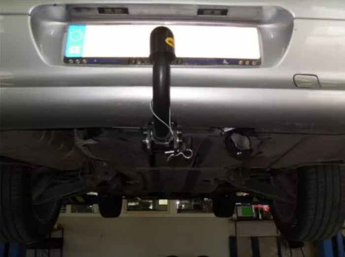 Carlig remorcare Peugeot 607 berlina 2000 - 2010 demontabil automat cu maneta [11]