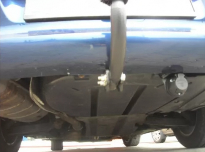 Carlig remorcare Peugeot 607 dupa 2001 marca Autohak [4]