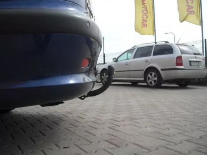 Carlig remorcare Peugeot 607 dupa 2001 marca Autohak [6]