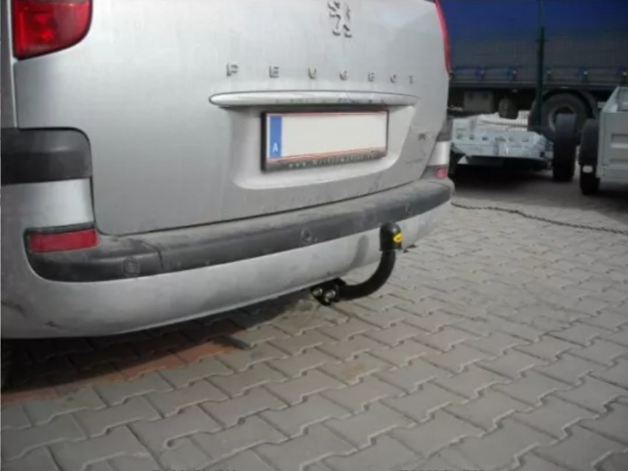 Carlig remorcare Peugeot 807 dupa 2002 marca Autohak [5]