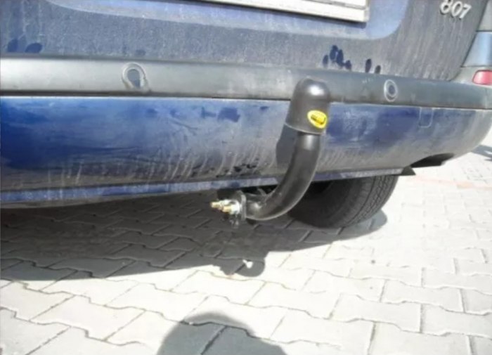 Carlig remorcare Peugeot 807 dupa 2002 marca Autohak [4]