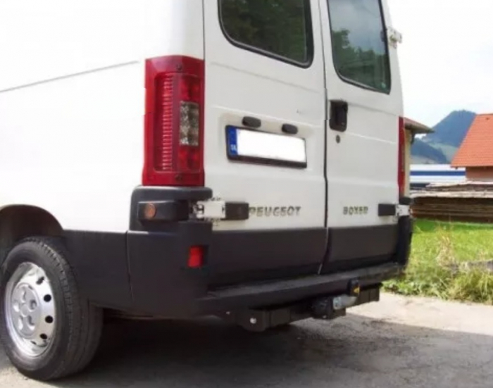 Carlig remorcare Peugeot Boxer 1999-2006 marca Autohak [5]