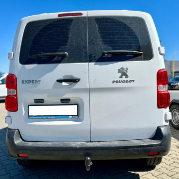Carlig remorcare Peugeot Expert fabricat dupa 2016 marca Autohak [7]