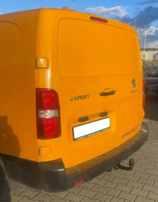Carlig remorcare Peugeot Expert fabricat dupa 2016 marca Autohak [4]