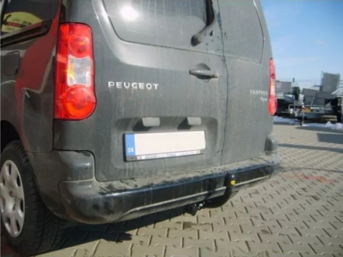 Carlig remorcare Peugeot Partner II dupa 2008 marca Autohak [2]