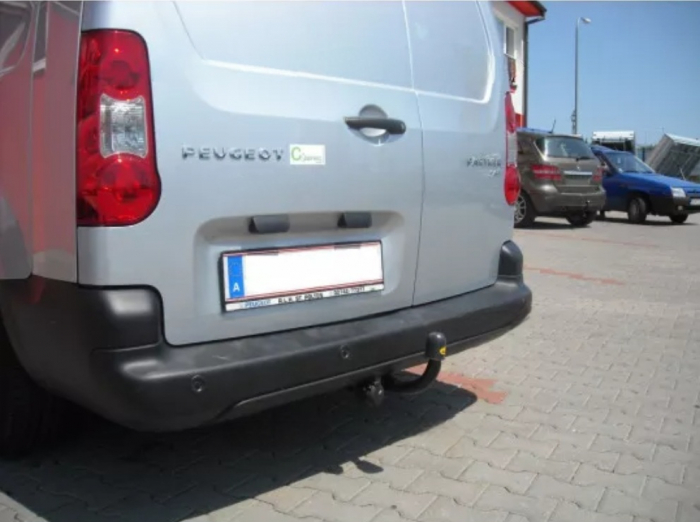 Carlig remorcare Peugeot Partner LONG fabricat intre 2008 - 2018 marca Autohak [5]