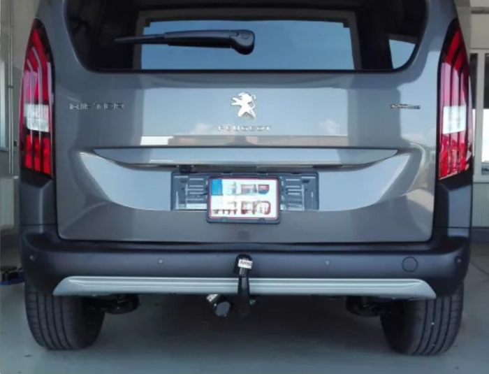 Carlig remorcare Peugeot Rifter L1 van 2018 - prezent demontabil automat vertical marca Autohak [5]