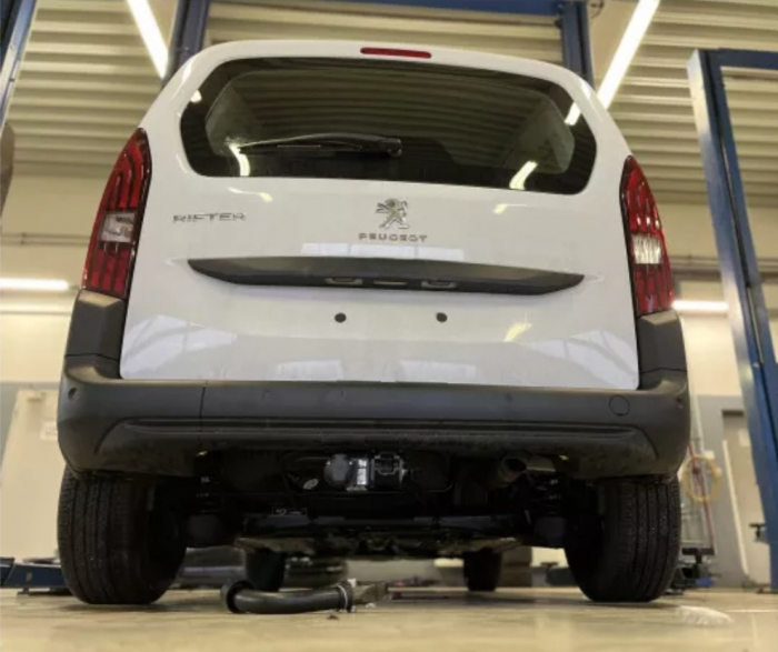 Carlig remorcare Peugeot Rifter LONG van 2018 - prezent demontabil automat cu maneta [10]