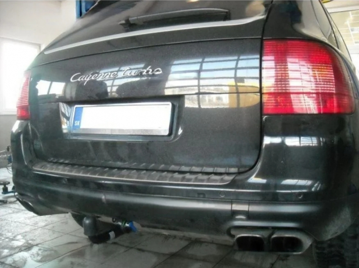 Carlig remorcare Porsche Cayenne 2011 - 2017 demontabil automat vertical marca Autohak [4]