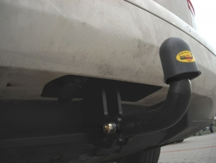 Carlig remorcare Porshe Cayenne dupa 2002 marca Autohak [5]