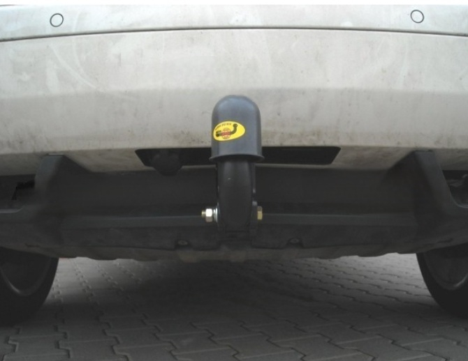 Carlig remorcare Porshe Cayenne dupa 2002 marca Autohak [4]