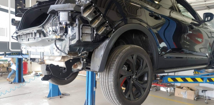 Carlig remorcare Renault Arkana dupa 2021 demontabil automat vertical marca Autohak [6]