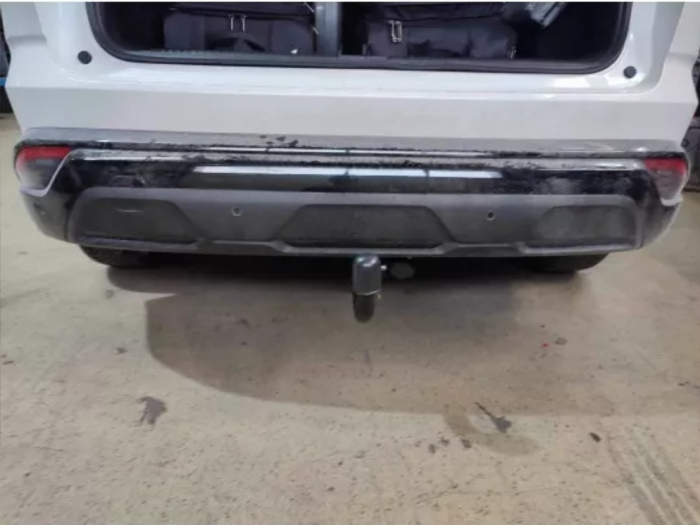 Carlig remorcare Renault Austral dupa 2022 demontabil automat vertical marca Autohak [5]