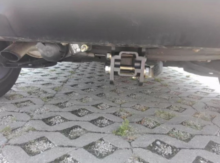 Carlig remorcare Renault Captur 2013 - 2019 demontabil automat cu maneta marca Autohak [7]